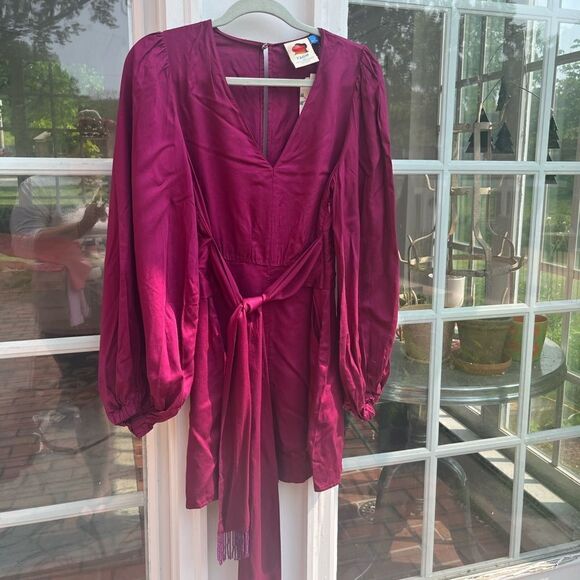 FARM Rio Anthropologie Beaded Bell Sleeve Romper NWT - Picture 7 of 13